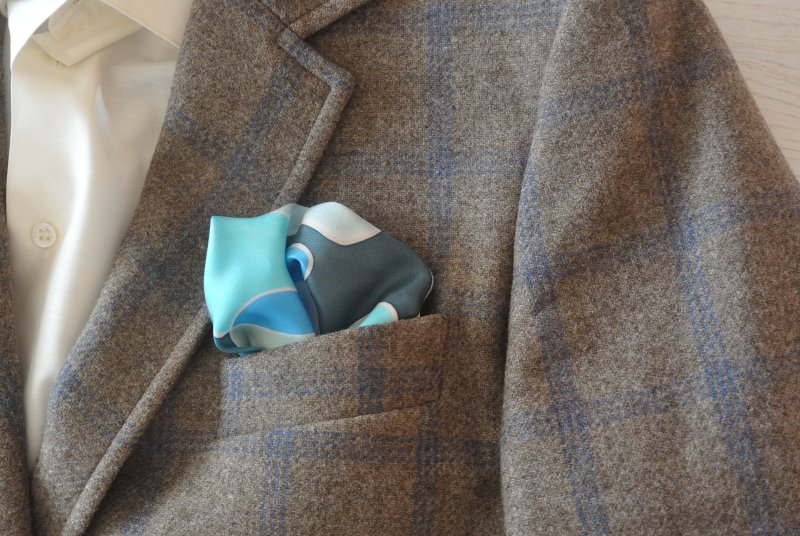 eltallerdeseda's tweet photo. La seda no es solo para mujeres!!
Pañuelos de bolsillo de seda, pintados a mano y único.
Silk Pocket Squares, Exclusive, hand painted &amp; Hand-Rolled.
https://t.co/rAMziLAdtJ https://t.co/lgXPWZJEuC