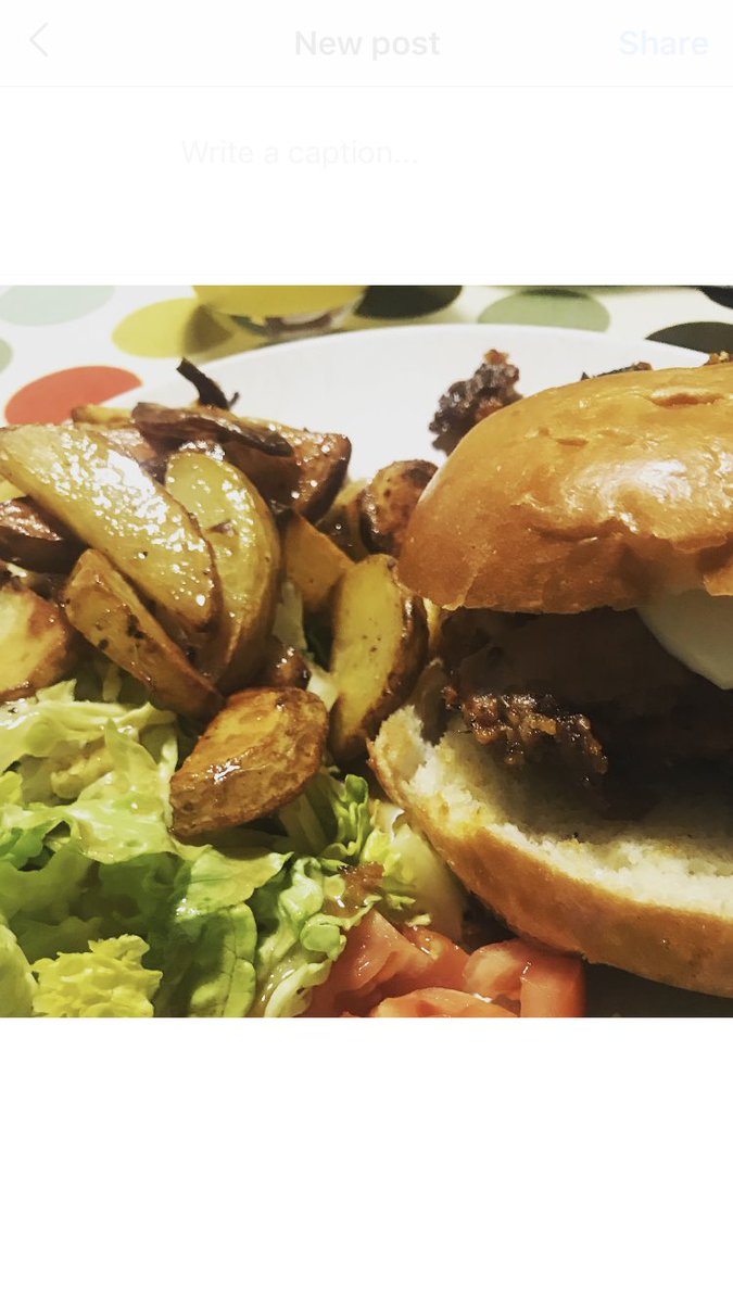 kerber100's tweet photo. @goustocooking Day two was just as delicious - southern fried chicken burger https://t.co/1Q2NGdHLNj