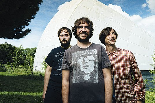 Por lo menos, intentarlo: <a href="/_erluque/">César Luquero</a> entrevista a DISCO LAS PALMERAS!: bit.ly/2sCKVJv <a href="/Discolaspalmera/">Disco las palmeras!</a> <a href="/SonidoMuchacho/">Sonido Muchacho</a>