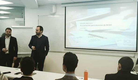BCSM_es's tweet photo. Hoy nos visitan nuestros amigos de #NALBA.
Gracias a Luis Peiró, #Socio #Director y a Carlos Sánchez, #consultor y #alumniBCSM, por contar su experiencia de un modo diferente a nuestros alumnos de #11MCN de @BCSM_es .
#quieroserconsultor https://t.co/vPiWuk1idp