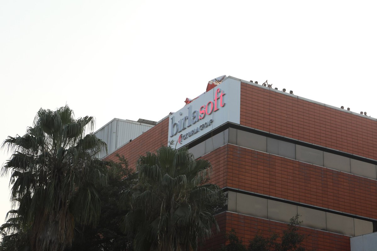 birlasoft's tweet image. #SameTimeLastWeek | Rushes from the #CakeCutting and #LogoUnveiling sessions at #Pune, graced by the presence of @CKBirlaGroup leadership, and top management at the organization. Heartiest #Congratulations to everyone! 

#Birlasoft #KPITITServices #collaboration #superbrand 🌟