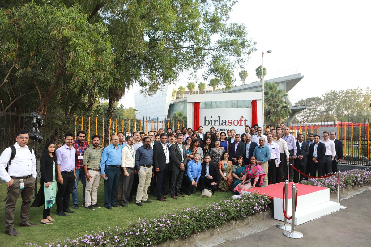 birlasoft's tweet image. #SameTimeLastWeek | Rushes from the #CakeCutting and #LogoUnveiling sessions at #Pune, graced by the presence of @CKBirlaGroup leadership, and top management at the organization. Heartiest #Congratulations to everyone! 

#Birlasoft #KPITITServices #collaboration #superbrand 🌟