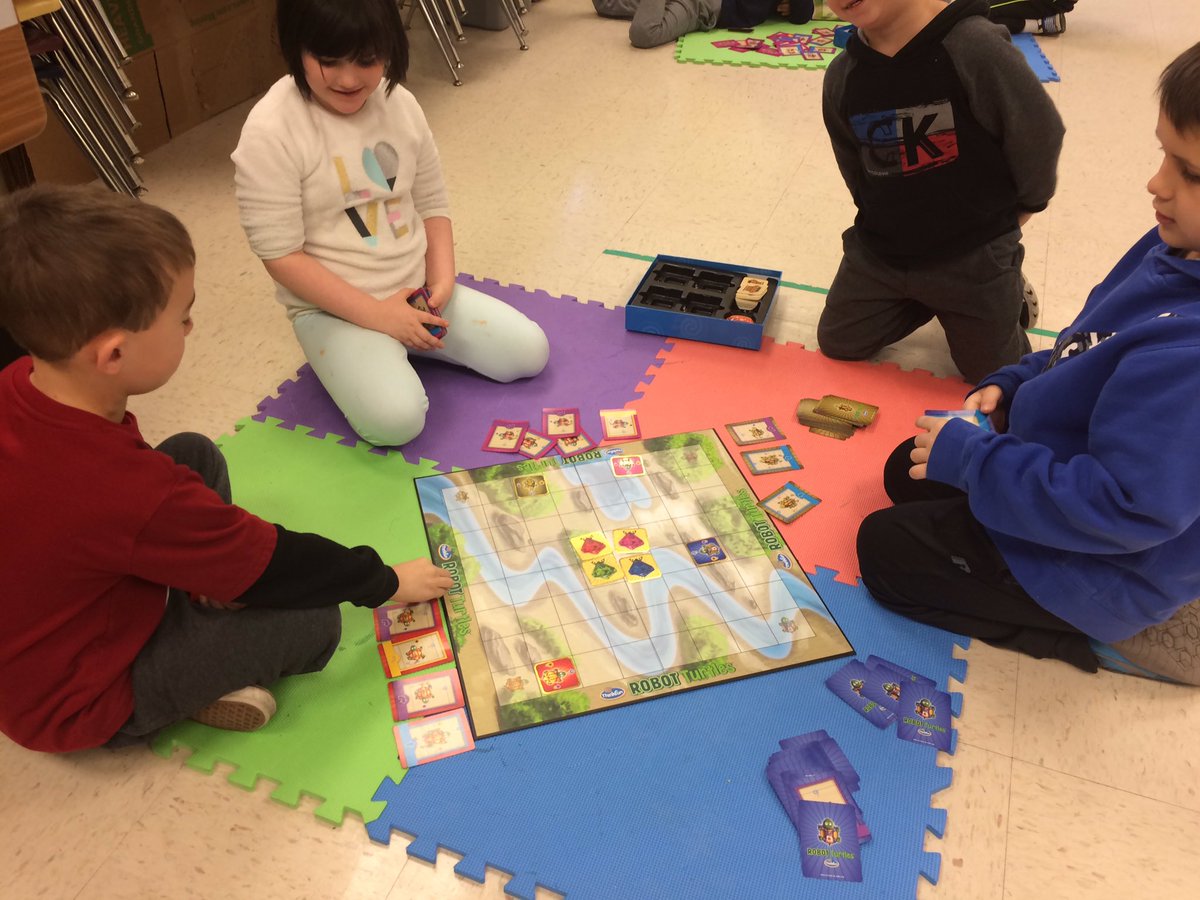 Rodgers_Edu's tweet image. Kindergarteners playing Robot Turtles @ThinkFun  They are having so much fun making noises as they move, they don’t even realize how much coding they are doing!  @sharkhappenings #sharkSTEAM