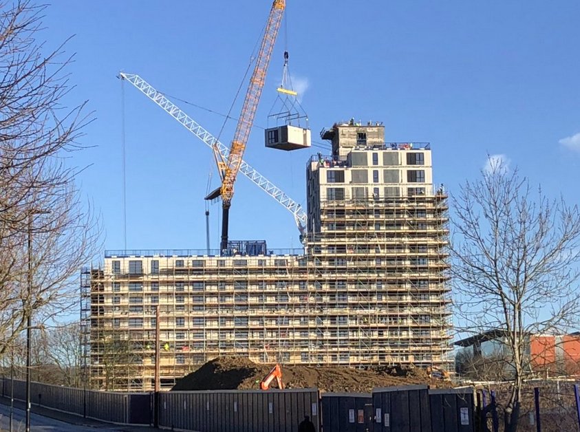 Modules being craned for a large BTR scheme at Greenford Green, Ealing. The speed and predictability of #OffsiteConstruction enables developers to get schemes like this to market faster, on schedule and on budget with a quicker return on investment compared to traditional build