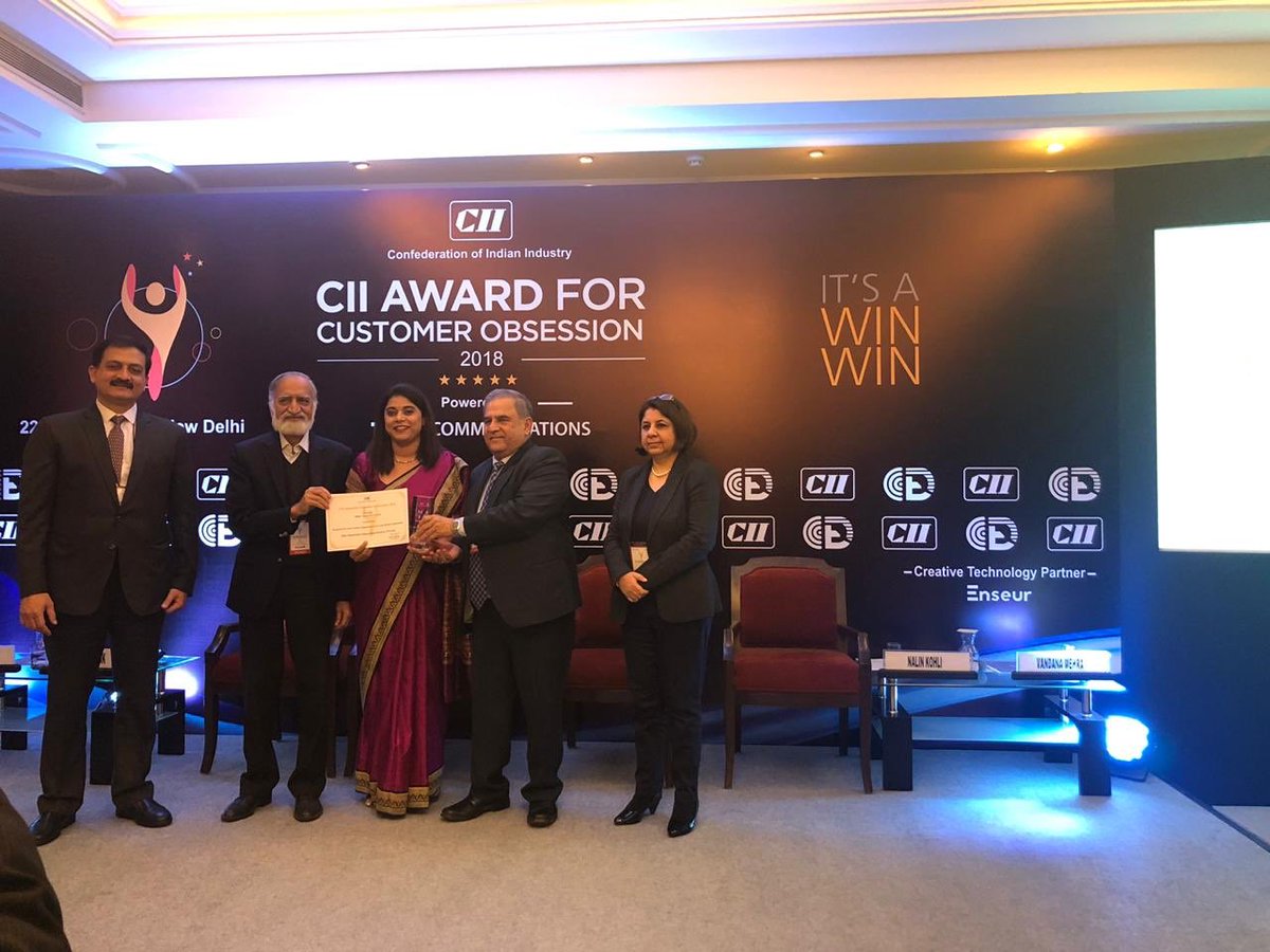 Ebix_Smartclass's tweet image. #CIICOAwards2018 @CIIEvents Honoured and Privileged to receive the prestigious CII Award for Customer Obsession - 2018, for active customer engagement in the Services sector under large organisation category, #ConfederationofIndianIndustry #EbixSmartclass