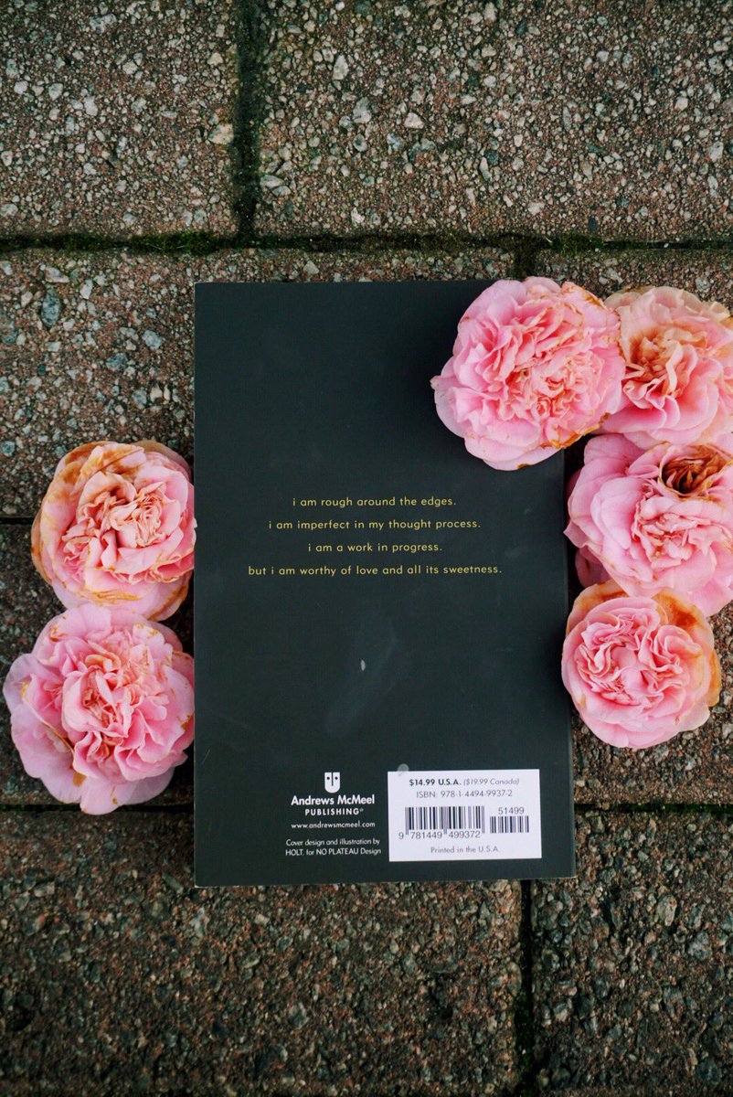 “chameleon aura” is now available: amzn.to/2EIsiLE 🦎🌹