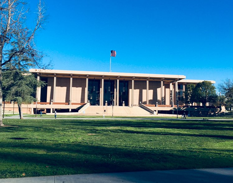 _KennyUong_'s tweet photo. First day of spring semester of freshman year at @csunorthridge!! Iโm most excited about the class about graphic communication tools used by urban planning professionals!! โค๏ธ๐ค #GoMatadors #planningstudent #CSUN #collegelife https://t.co/jPStk63AUf