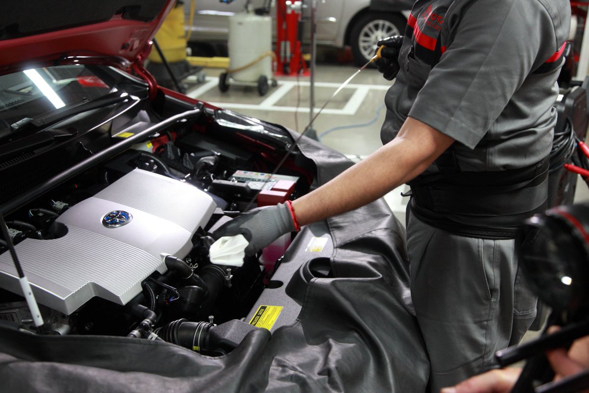 ToyotaFame's tweet photo. ¿Buscas una refacción para tu Toyota? ¡Nosotros la tenemos! Recuerda que las refacciones originales ayudan a mantener en buen estado tu vehículo. https://t.co/zg2Uq786As