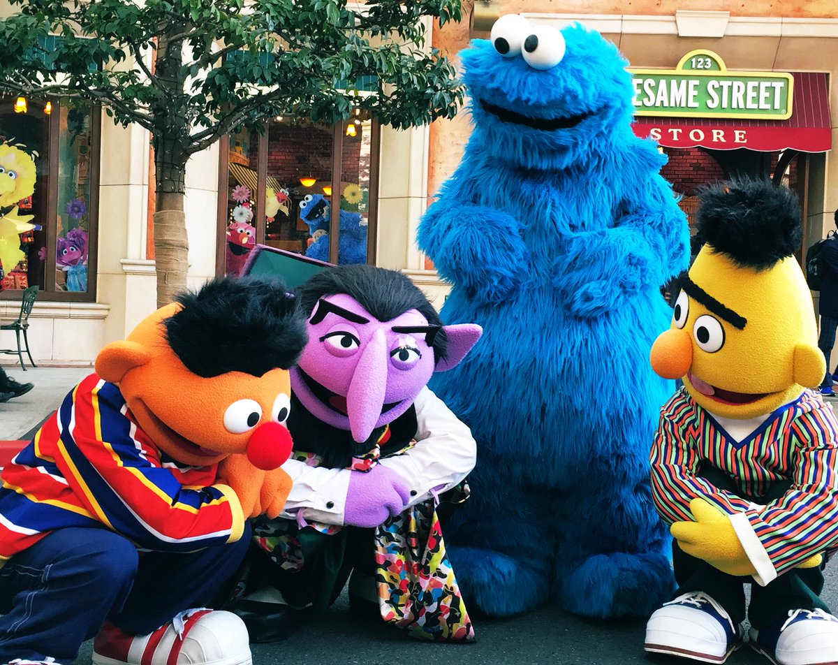 Usj Journal セサミストリートのグリーティング クッキーモンスター アーニー バート カウントがいました いくらでも見てられる Usj Usjファン セサミストリート Usj Journal セサミストリートのグリーティング クッキーモンスター アーニー バート カウントがいました いくらでも見てられる Usj Usjファン セサミストリート