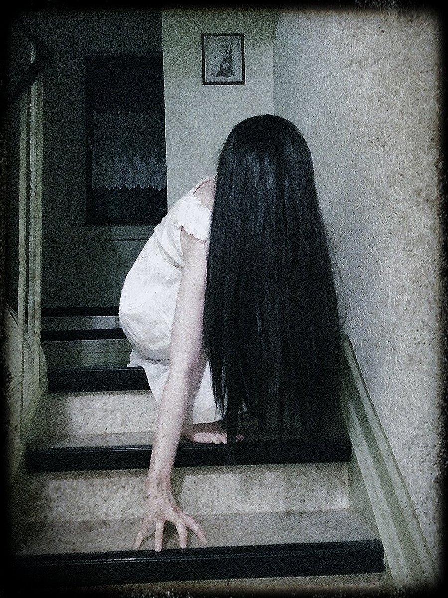Jenni_Sadako's tweet photo. 👹👹👹  #sadako  #sada #sadakovskayako #sadakoyamamura #sadakocosplay #sadakohair #sadakosolo #ghostcosplay #ringu #ringseries https://t.co/Xvc9K0Y8kE