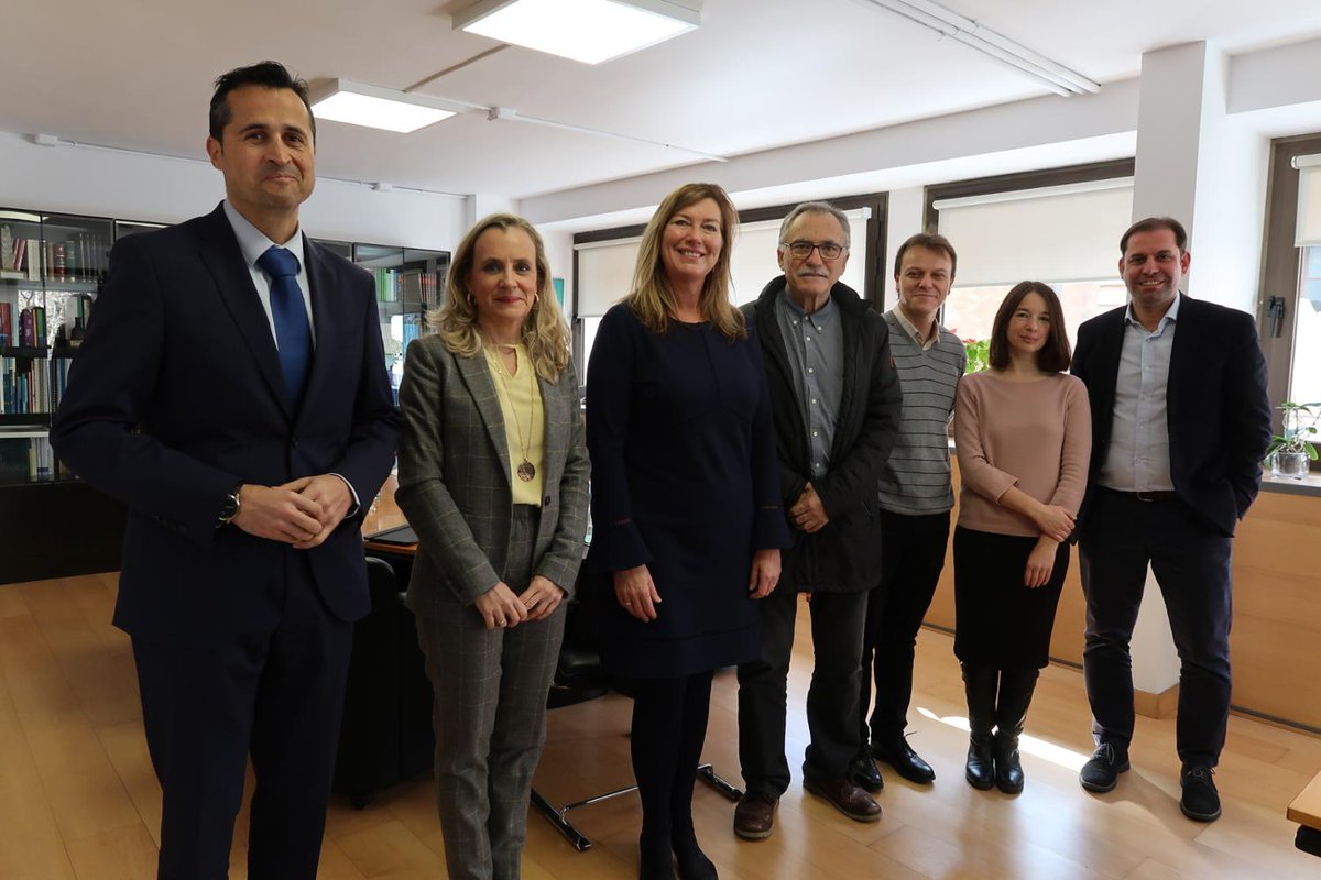 El IdISBa y Roche Farma España impulsan el programa “Stop Fuga de Cerebros”