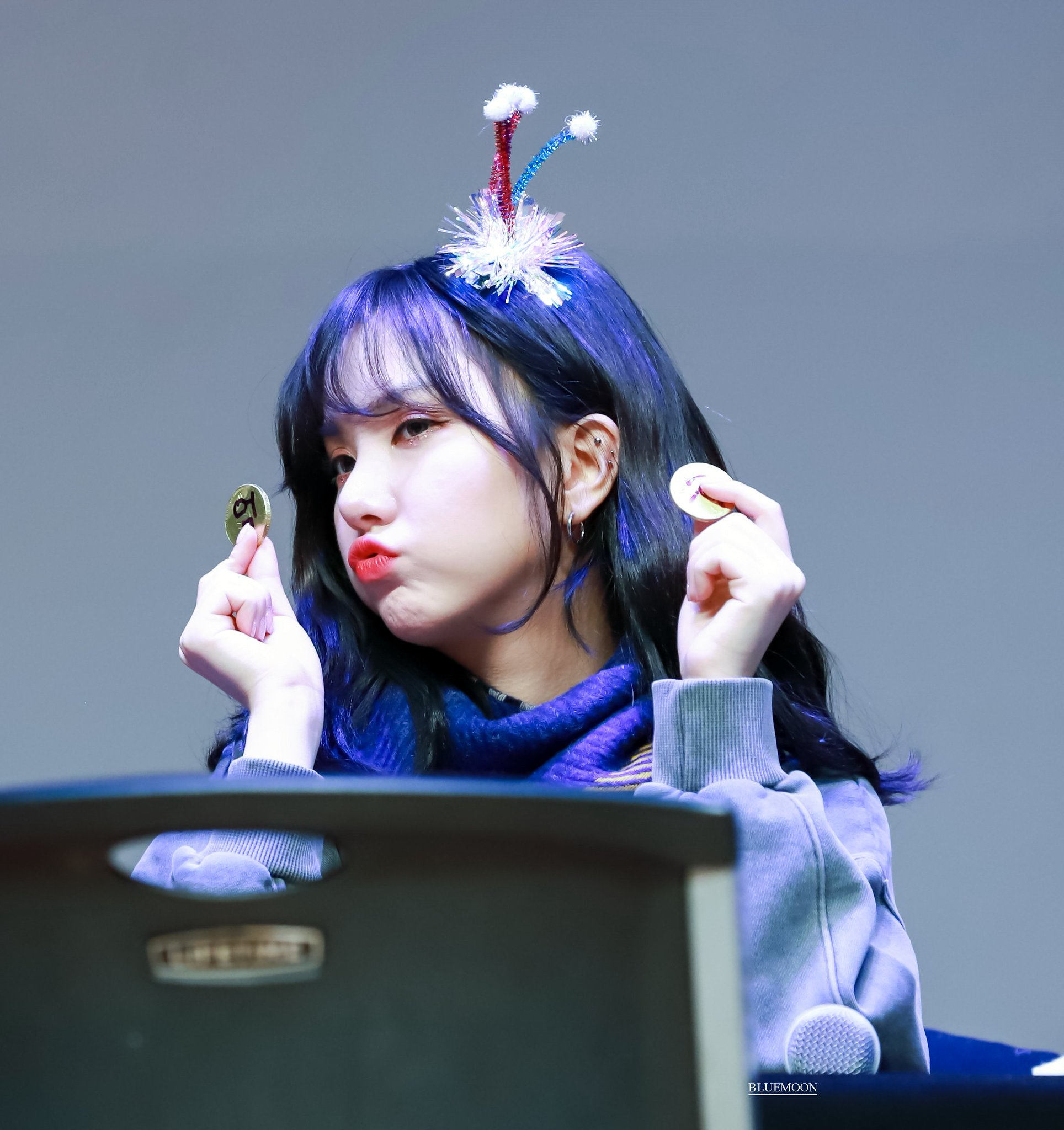 DxhG4PdU8AEBggn.jpg:large