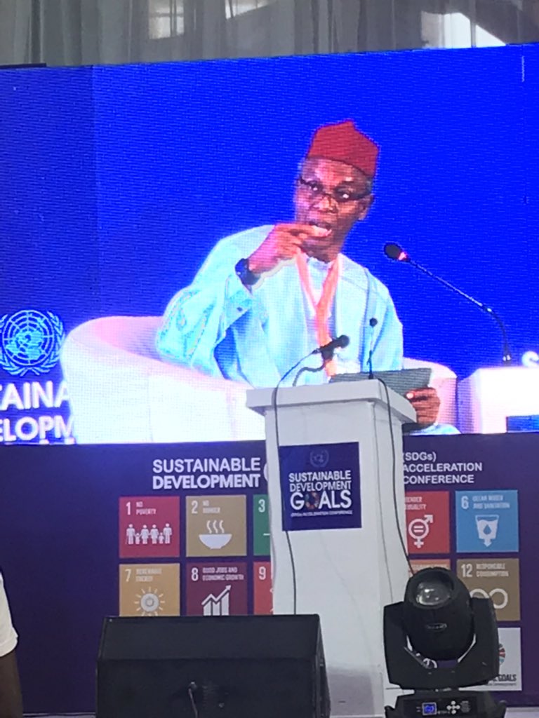 DrJoeAbah's tweet image. A young lady asked very passionately, but politely, about what Kaduna is doing about agricultural waste. Governor @elrufai offered her a job on the spot! “I like passionate people who are angry at the situation.” That was exactly how I got my Federal Government job as DG.