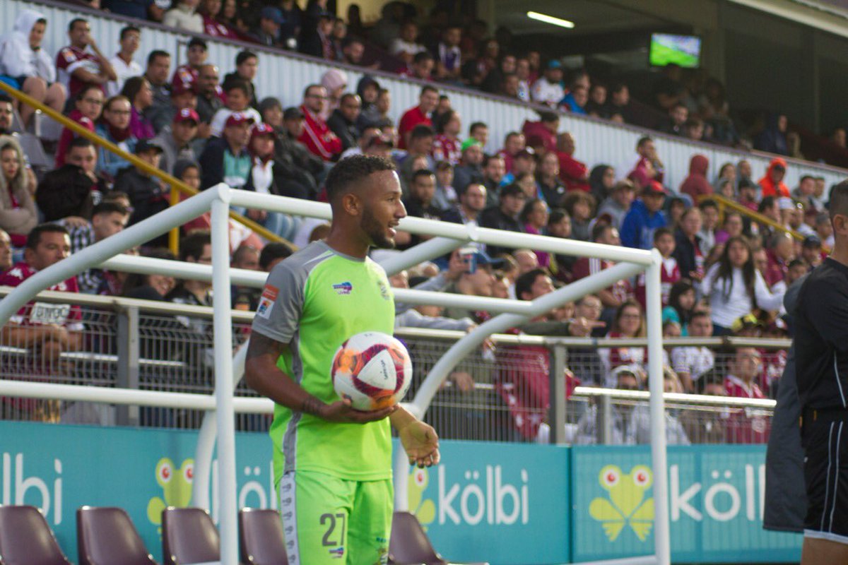 shain_brown's tweet photo. @LimonFCcr Vs @SaprissaOficial https://t.co/qmaV8hudlw
