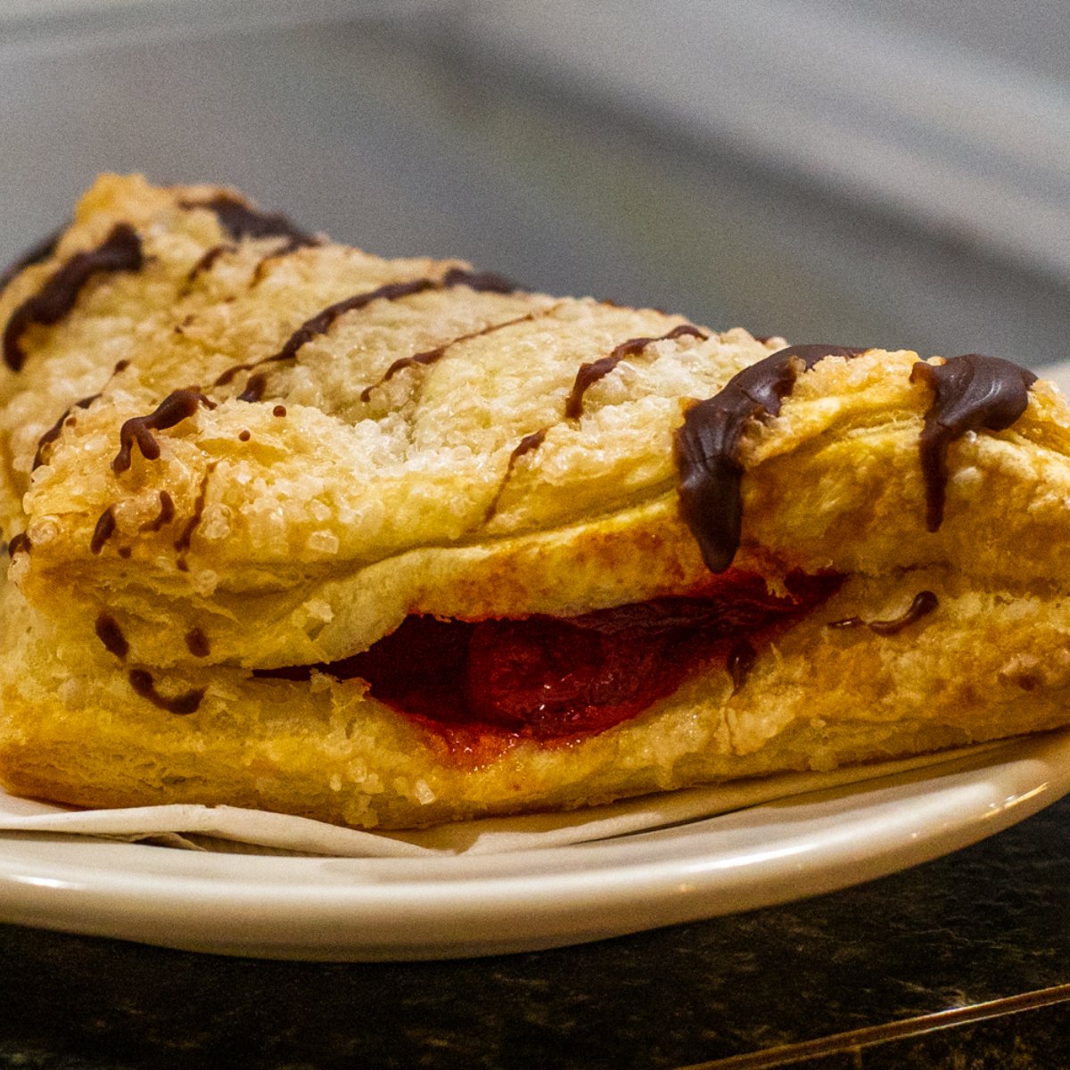 MyGeorgettes's tweet photo. You'll believe in love at first bite. https://t.co/SvsKyF9Pr9