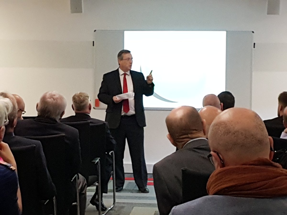 WarwickSP's tweet photo. Stuart Croft VC from @warwickuni talking about Warwick's focus on Entrepreneurship and Innovation. #Tensofthousandspioneers. Delighted by his support. https://t.co/RRVGAYHvW7