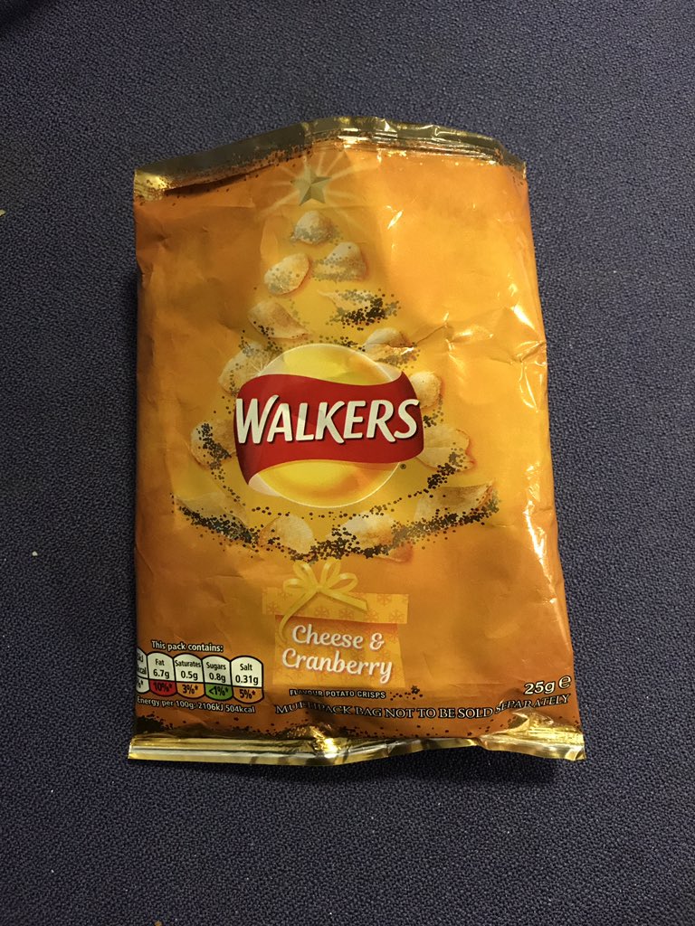 laposhsnack's tweet photo. What’s happening? @walkers_crisps banged out another cheese crisp and throw #cranberry in for the sake of it. Dim cranberry flavour #crispmas #poshsnack #poshcrisp #crisp #laposhsnack #pretentioussnack #walkers #linikerslies #cheesecrisp https://t.co/TRJdoXGNmu