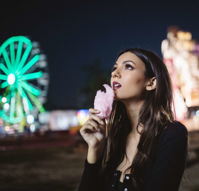 codeppucino's tweet image. ❝ a penny for your 𝑻𝑯𝑶𝑼𝑮𝑯𝑻𝑺
            a dollar for your 𝑰𝑵𝑺𝑰𝑫𝑬𝑺
                  a fortune for your 𝑫𝑰𝑺𝑨𝑺𝑻𝑬𝑹... ❞