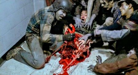 bringbackfear's tweet photo. WARNING GRAPHIC IMAGES

Name something stupid you'd do in a #horror film that would get you killed... https://t.co/25X8ZVbVDQ
