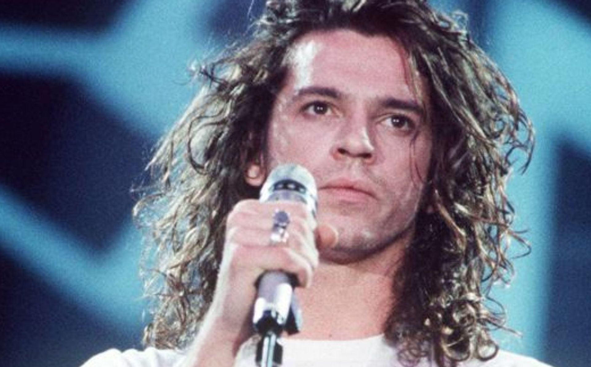 A very happy birthday to Michael Hutchence. =) 