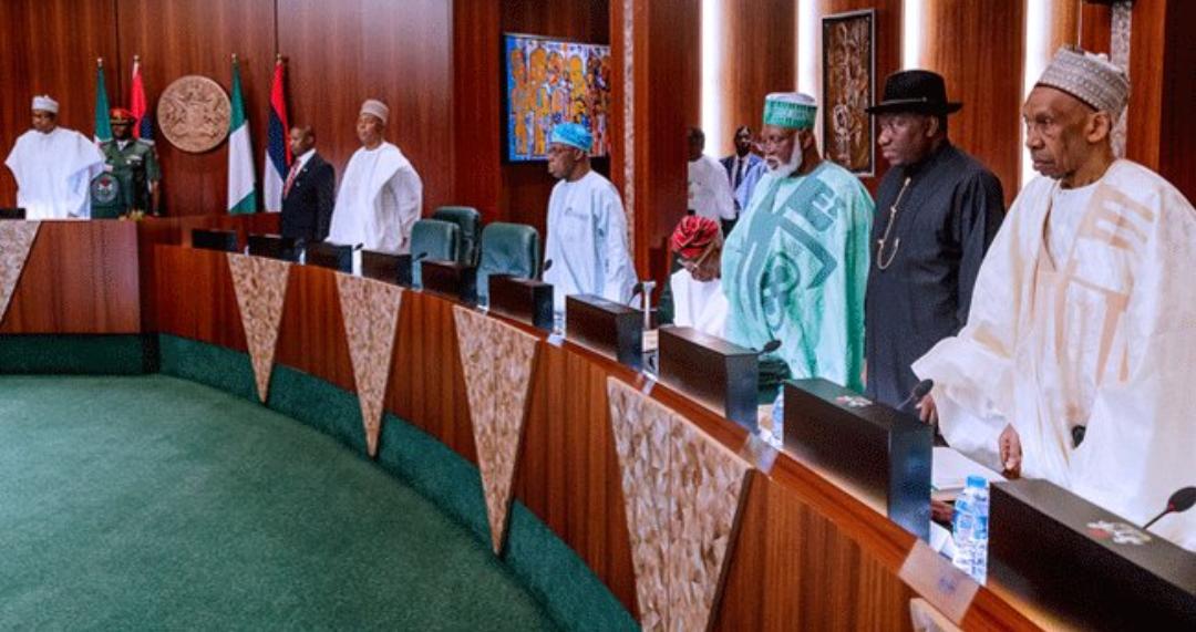 EdoDigiComms's tweet photo. Just In: National Council of State approves N27,000 as new minimum wage. Federal workers to get N30,000 https://t.co/mef9Ihkv0v