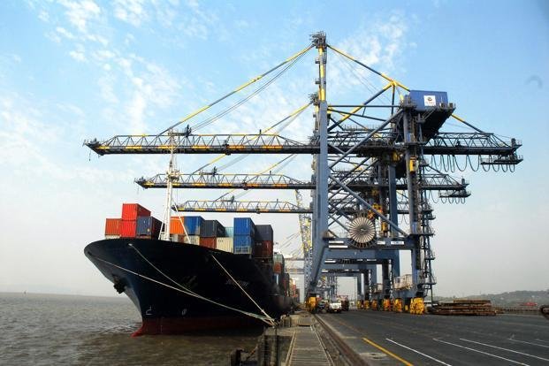 PIB_India's tweet image. Jawaharlal Nehru Port Trust becomes the only Indian port to be listed amongst the world’s top 30 container ports.

#JNPT

Read here: pib.nic.in/PressReleseDet…