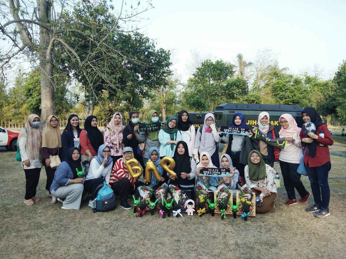 SW_Sefaaaa's tweet photo. Best moment ever 💕💕
#BAP https://t.co/wGXMppoMmd