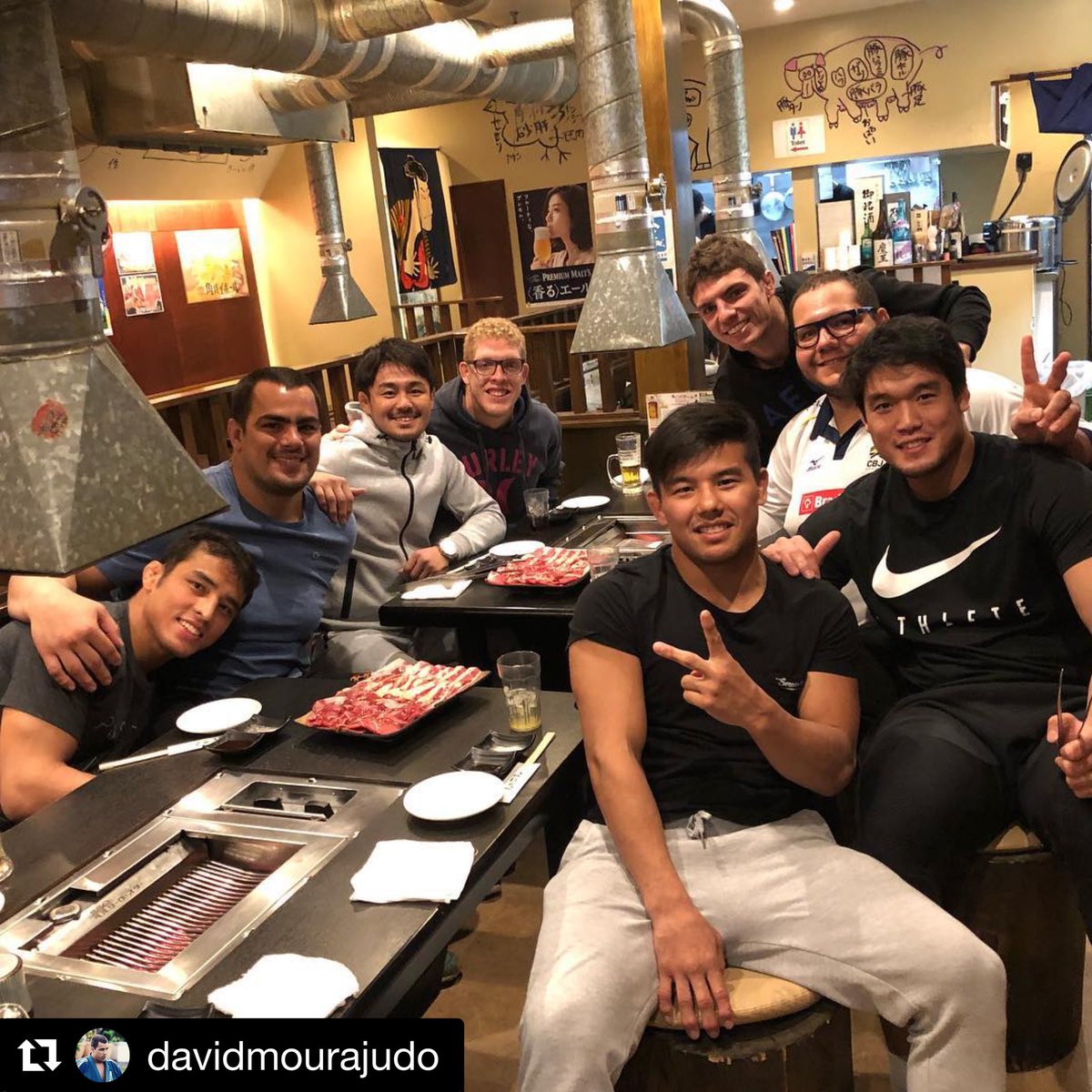 羽賀龍之介 Ryunosuke Haga No Twitter ブラジルの選手達が東海大で合宿をしてくれているのでおもてなしを みんな日本の実業団のシステムが羨ましい と言ってました みんなはブラジルではソルジャーが仕事で 中には柔道クラブを経営していながら現役をしている選手