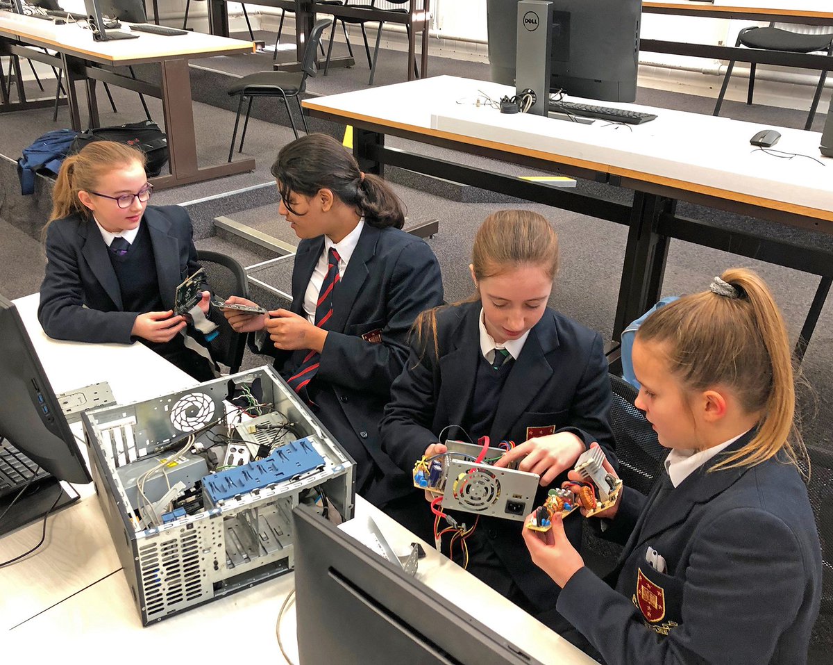 TrentCollege's tweet photo. Year 7 pupils have been deconstructing PCs in #ComputerScience in order to learn more about their parts 🖥 Thank you to @ErewashBC Refuse department for letting us put these old computers to good use! #DigitalAge #Year7 #EcoFriendlyLearning https://t.co/Kd8EWYOy0l