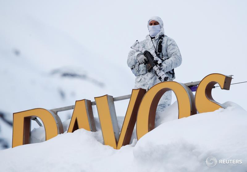 A Swiss police officer atop the roof of the Davos Congress Hotel ahead of the #wef19 annual meeting in Switzerland, and more photos of the day: http://reut.rs/2sFhW7O 📷 Arnd Wiegmann