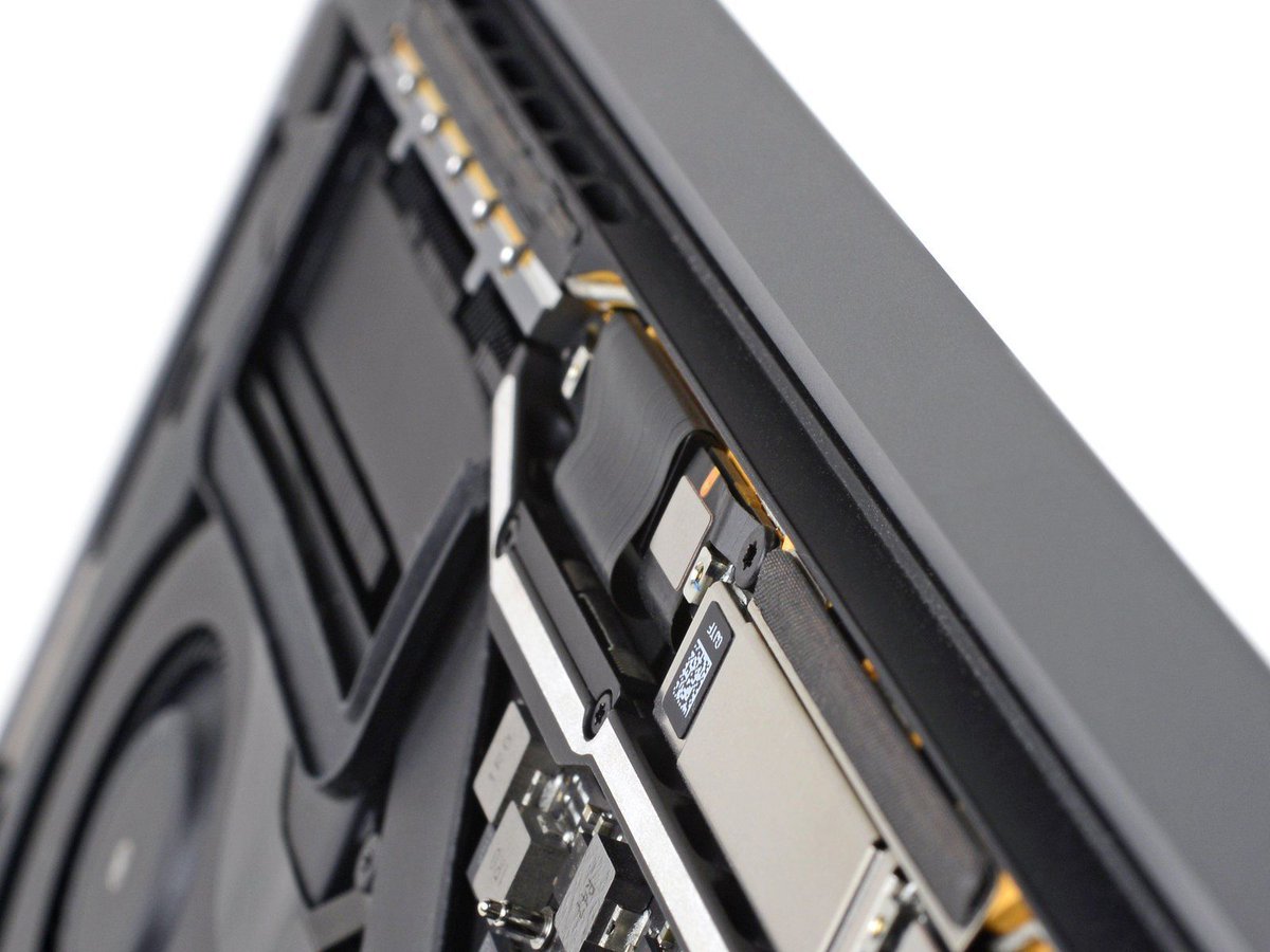 iFixit's tweet photo. Flexgate 💪 It's the design issue behind the "stage light" effect in the Touch Bar generation of #MacBookPro. We cracked open a 2016 MacBook Pro to find out exactly what leads to its host of display issues. https://t.co/e8wRPjCULn https://t.co/dx5PdSIhrQ