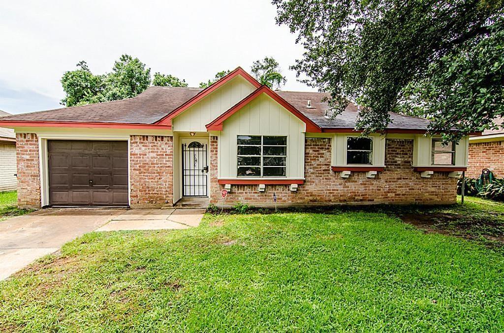 zig_zan's tweet image. 4 Bedroom, 1 Bathroom - Single Family- Houston

Nice clean house Spacious rooms , lot of natural light Easy access to major freeways Closer to all major grocery stores like Fiesta , Jacks Grocery and many more.

Call : (281)809-6017

Book this home Visit : bit.ly/2T8odo6