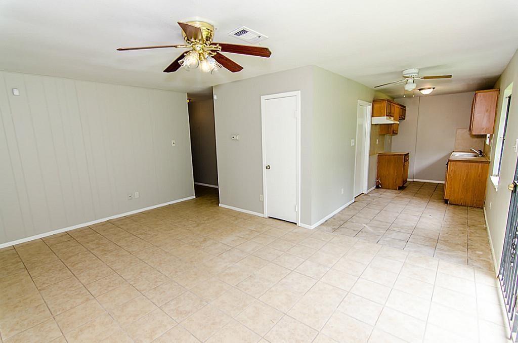 zig_zan's tweet image. 4 Bedroom, 1 Bathroom - Single Family- Houston

Nice clean house Spacious rooms , lot of natural light Easy access to major freeways Closer to all major grocery stores like Fiesta , Jacks Grocery and many more.

Call : (281)809-6017

Book this home Visit : bit.ly/2T8odo6