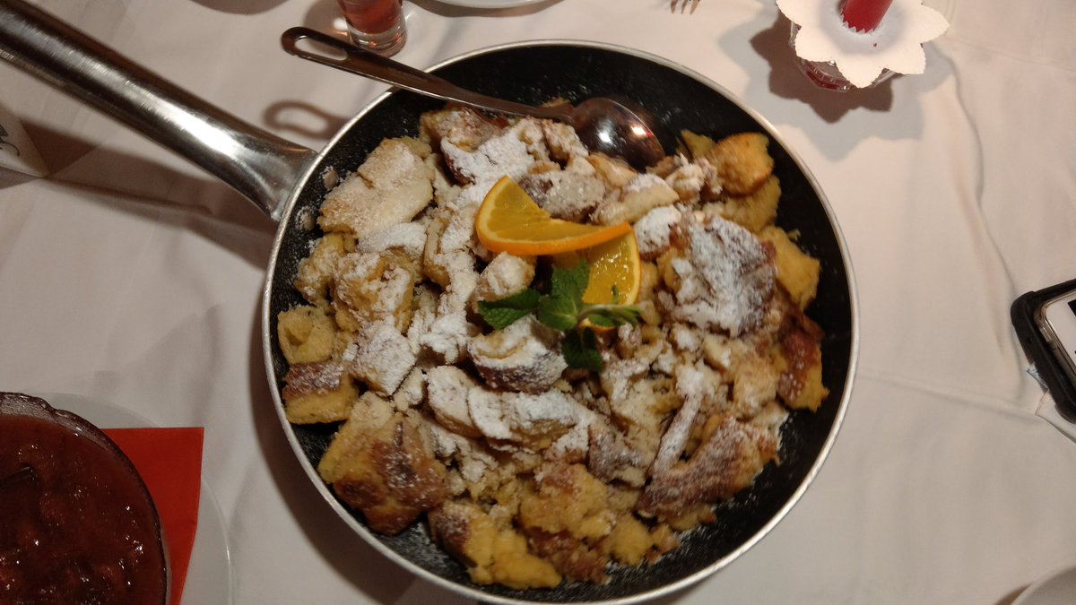 jaeger_d_berge's tweet photo. Das waren die letzten Meter zur @SkiRiesneralm der #Kaiserschmarrn war genau das Richtige nach der #Skitour
#Telemarkbloggerevent #hyphensports #riesneralm #derbergdastal #schladmingdachstein #snowsafeapp
@dachsteinregion https://t.co/COmucvQZOu