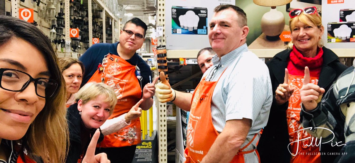 Laura_BMata's tweet photo. THE Daily challenge: The Openers are committed to each producing a lead before their shift is over! I am so EXCITED! Let’s get it team!💪🏽 @NotoKara @jptorresSM @Jeffbrennerhd @liza_erline @JabarrBean @DepotJake @Jeff__Page89 @PS_RSM @wendyofthewest #POWAYpower https://t.co/jVehgN9KMQ