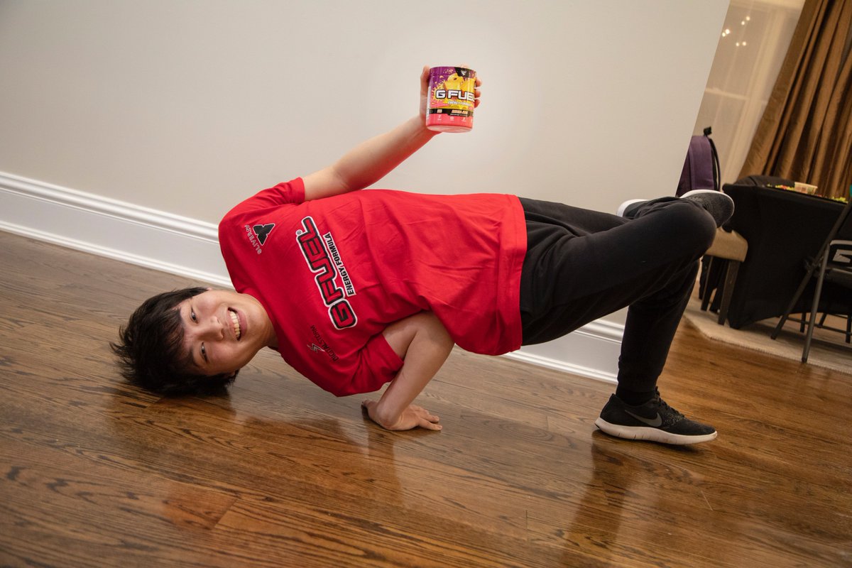 Vietnamews's tweet image. Use code "MEW" on GFUEL.. It'll make you a better dancer, I PROMISE. ❤️
Photo Credit: @ImNickMerola