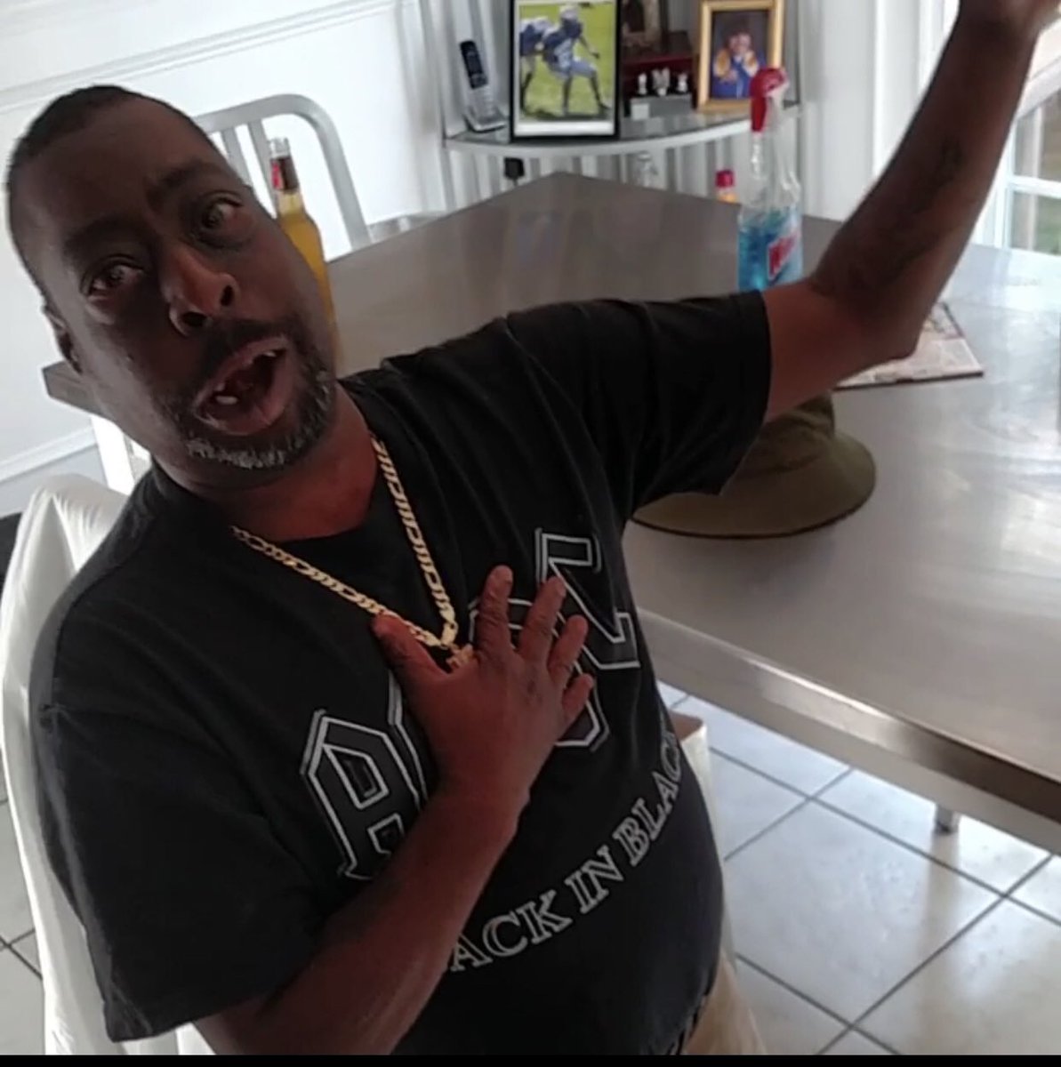 Beetlejuice Green tweet media