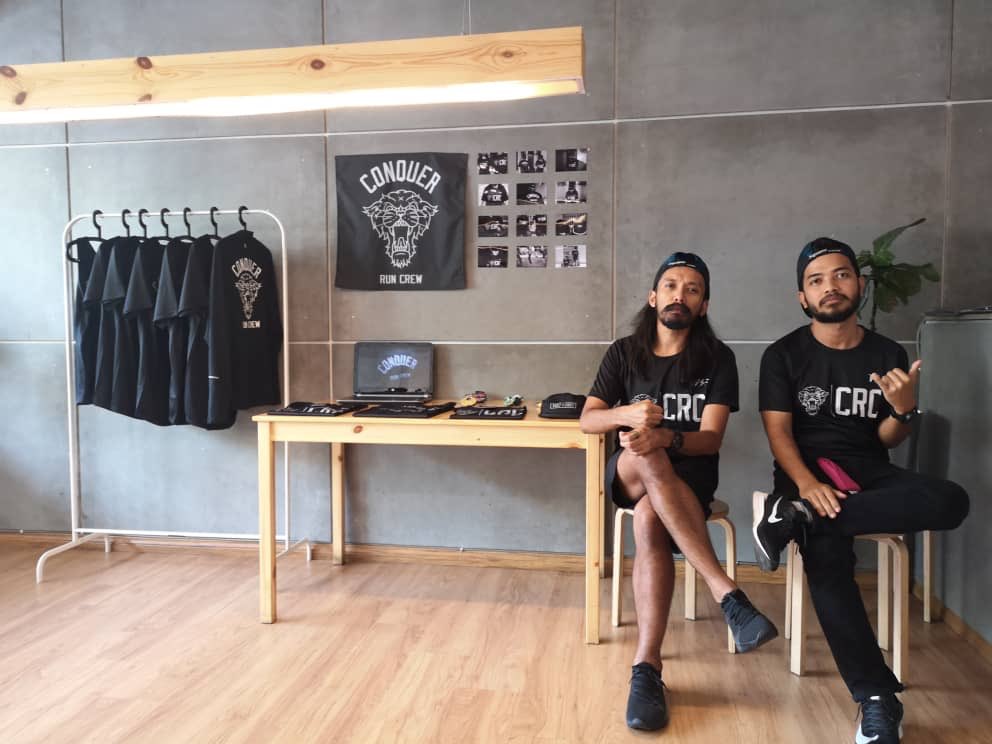 mohdXaliff's tweet photo. crc X volt & fast jersey launching 2019
(NOT FOR SALE)
.
.
#conquerrunningcrew
#voltandfast https://t.co/FkdLQfWQVT