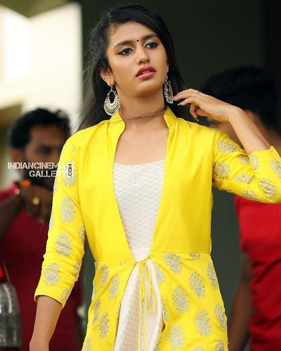 JrNTRRRR's tweet photo. #PriyaPrakashVarrier #NewProfilePic https://t.co/h9lAXCzIXJ