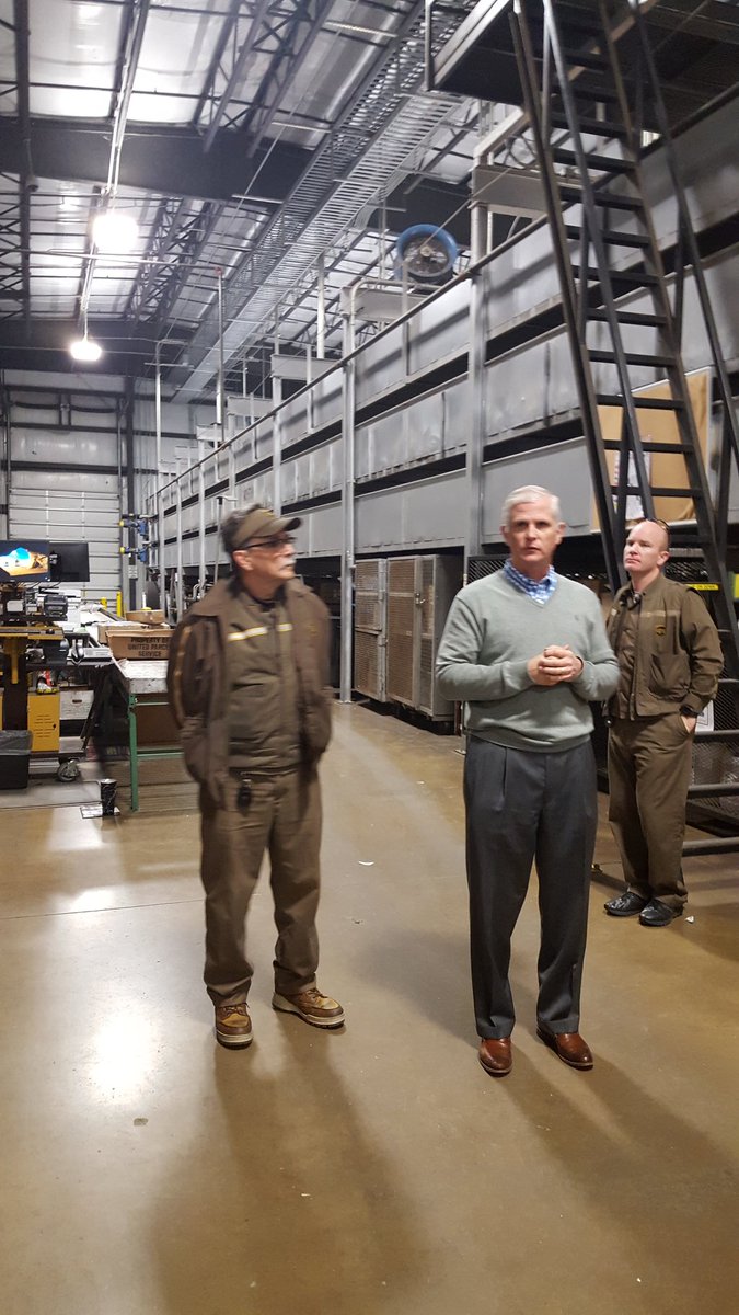 KinChristy's tweet photo. Springdale's Presentation to Brian Lawlis on his 25yr of COH. #Springdale25COHinduction https://t.co/fyuBEja0hx
