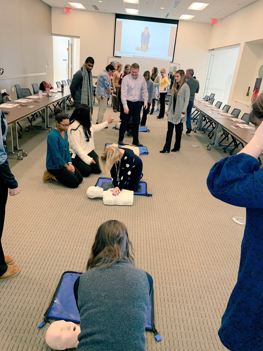 OswaldCompanies's tweet photo. Hands-Only #CPR trained. ✅ 

Great work to our employee-owners for taking the time to learn how to save a life this morning! @ClevelandAHA #CPRoswald #CPRSavesLives https://t.co/oSXgwoi39E
