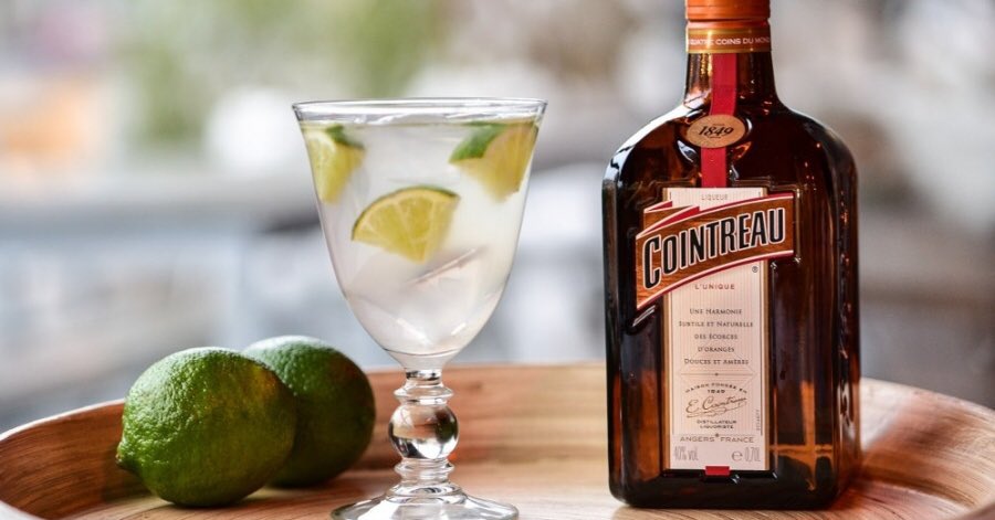 Rhum et Cointreau, ce duo de choc vous intéresse ? Alors RDV le 9 fev chez <a href="/Cointreau/">Muh.fiqri</a> pour découvrir l’art de la mixologie <a href="/FoodAngers/">Food'Angers</a> #Angers #AimeTesProduitsLocaux