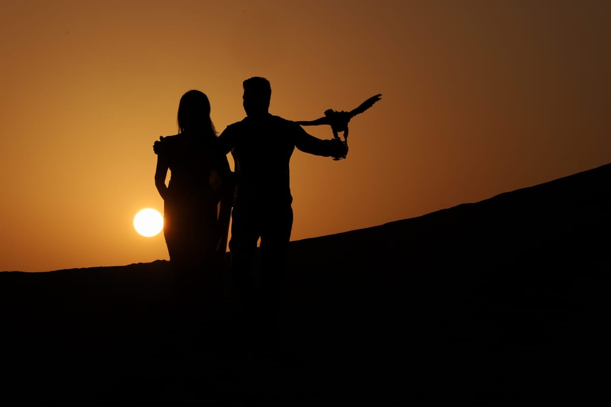 vibha_alo's tweet photo. I'm in love with the shape of you! 😍🔥❤
.
Their shadow!! 💛
@idevadhikari @RukminiMaitra
#Devakmini 💕 https://t.co/DWTTnI1Mtw