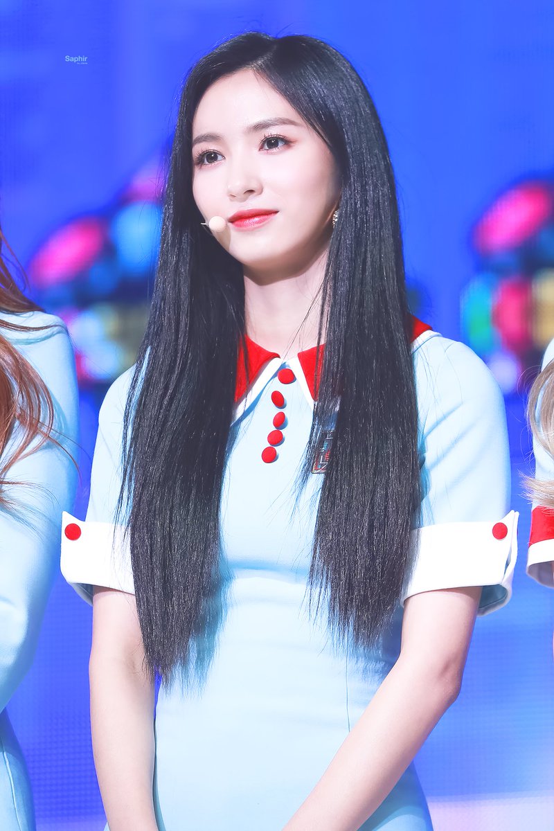 20000904_com's tweet photo. 190121 데뷔 쇼케이스
#체리블렛 #허지원 #지원 #cherrybullet #jiwon @cherrybullet https://t.co/lul7ojh6ir