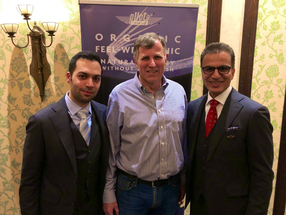 We had the honor of meeting Dr. Dave Williams <a href="/pilotski2019/">pilotski2019</a>. He’s the Canadian record holder for total # of spacewalks and a former director <a href="/NASA/">NASA</a>. <a href="/AstroDaveMD/">Dave Williams - AstroDaveMD</a> is an inspirational leader to all Canadians who dare to follow their dreams. Checkout his latest book DEFYING LIMITS.