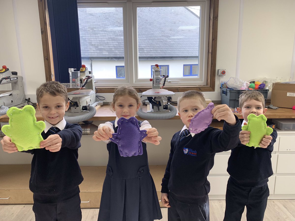 SJOTH_DT's tweet photo. Today, years 1 and 2 have been learning to #sew and year 5 put into practice their newly learnt #sewing skills, by starting to make sock monkeys. Even our #WFL guests joined in and started to make small bags. #DTisFun @sewingbee @joelycett @paddygrant @sjoth_official https://t.co/SwS7BmoPOQ