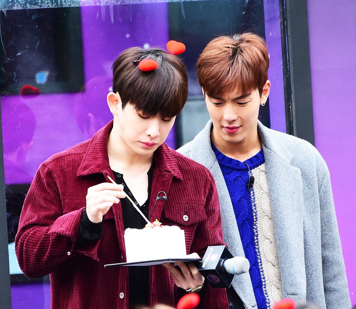 22. Shownu always stares so intensely at food it’s a mix of both desire and stress bc he really wants it but what if he doesn’t get any 