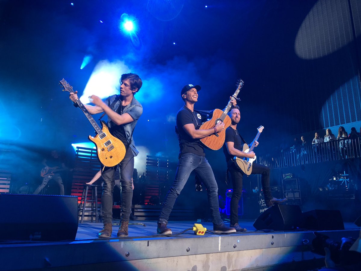 MorningHangover's tweet photo. Things to look forward to in 2019 ... seeing more @grangersmith #concerts #live #countymusic #livemusic #music #yeeyee #yeeyeenation #grangersmith #HappensLikeThat #YoureInIt #summer #summerconcerts https://t.co/huPyFqDuj6