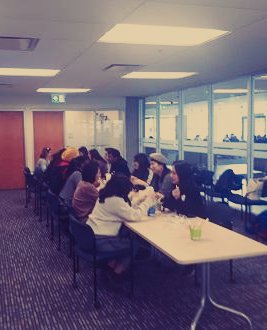 BVCGlobalAccess's tweet photo. Speed Friending at the Intercultural Centre.  Another successful start to the term building networks and new connections! https://t.co/SSTL8DDVpd