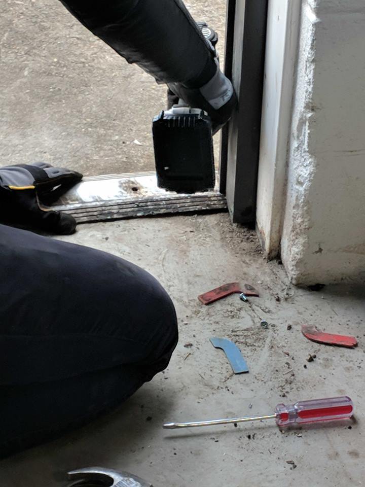 SWISCO's tweet photo. A little behind the scenes sneak peak for the latest tutorial weโve been working on - repairing a Kawneer door! ๐ ๏ธ๐ช#swisco #diy #tutorial #commercialdoors https://t.co/JuyF9swEMk